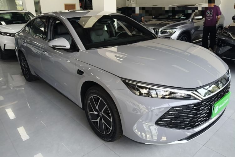 BYD Qin L 2026 — 3