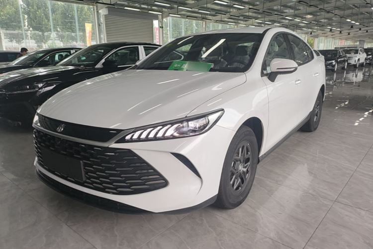 BYD Qin Plus 2025 — фото 1