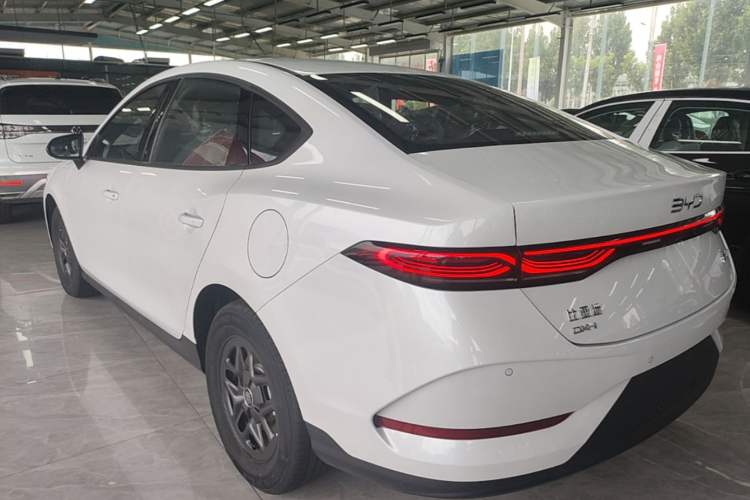 BYD Qin Plus 2025 — фото 4