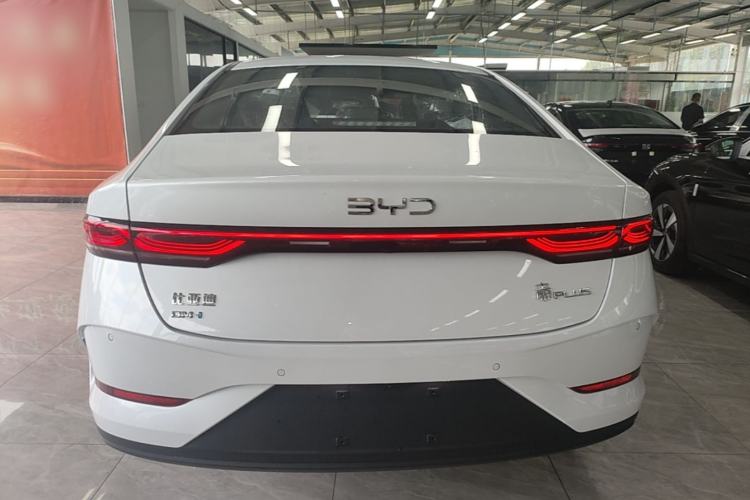 BYD Qin Plus 2025 — фото 5
