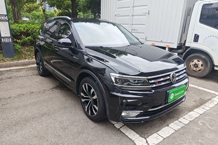 Volkswagen Tiguan L 2021 — 3