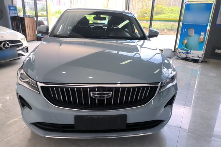 Geely Emgrand 2023 — 2