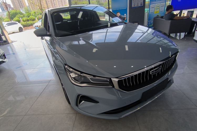 Geely Emgrand 2023 — 3