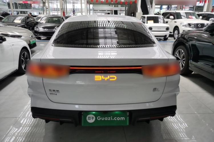 BYD Qin L 2024 — 5
