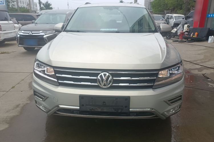 Volkswagen Tiguan L 2020 — 2