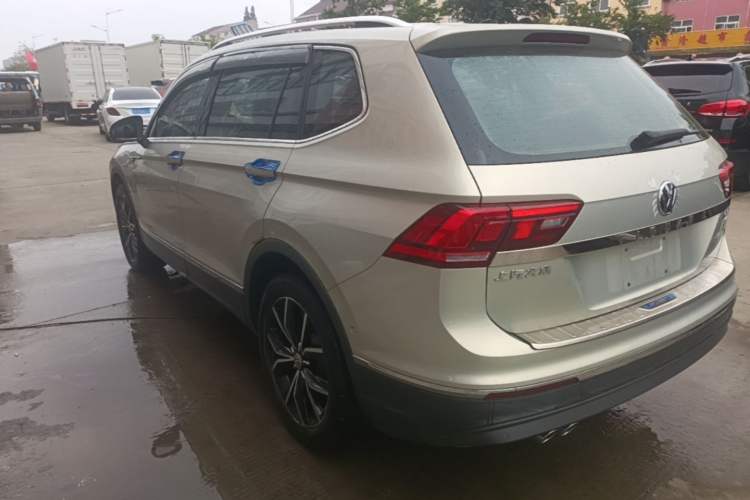 Volkswagen Tiguan L 2020 — 4