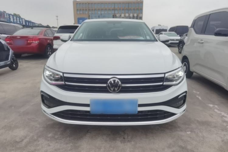 Volkswagen Bora 2023 — 2