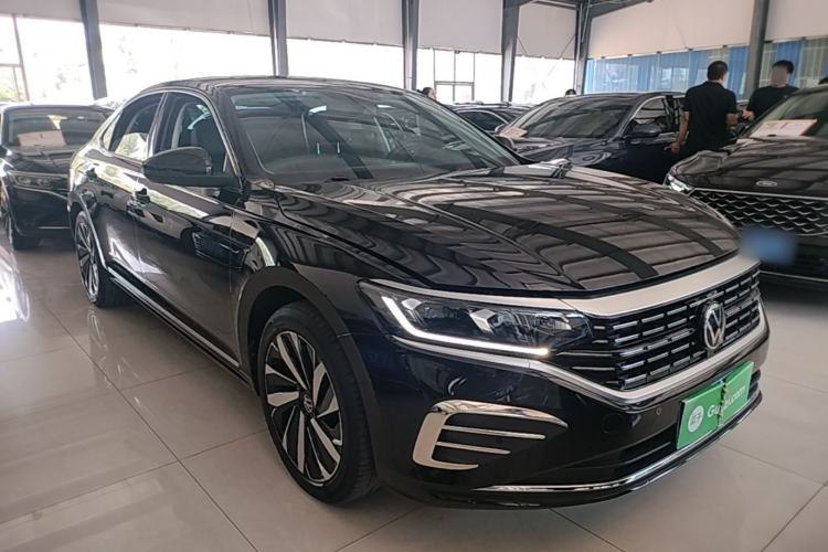 Volkswagen Passat 2024 — 3