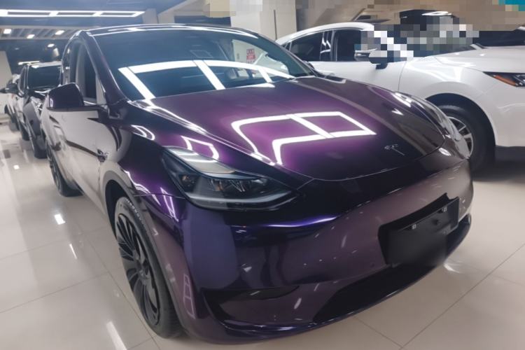 Tesla Model Y 2022 — 3