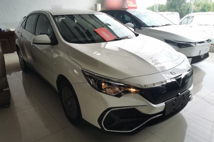 Venucia D60EV 2023 — 3
