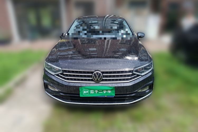 Volkswagen Magotan 2023 — 2