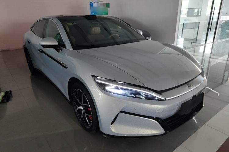 BYD Han L 2025 — 3