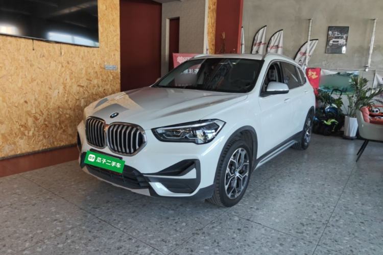 BMW X1 2022 — фото 1