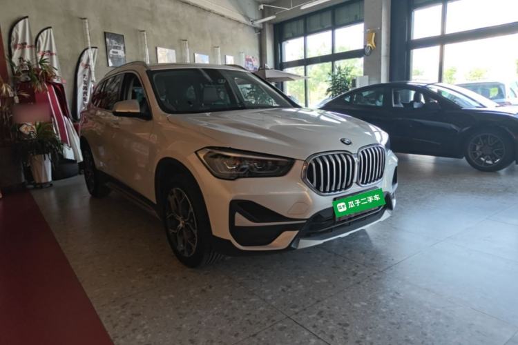 BMW X1 2022 — фото 3