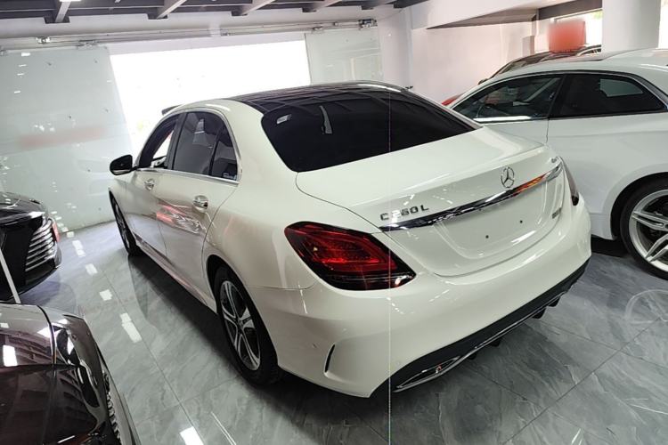 Mercedes-Benz C 260 L 2021 — 4