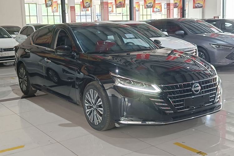 Nissan Altima 2022 — 3