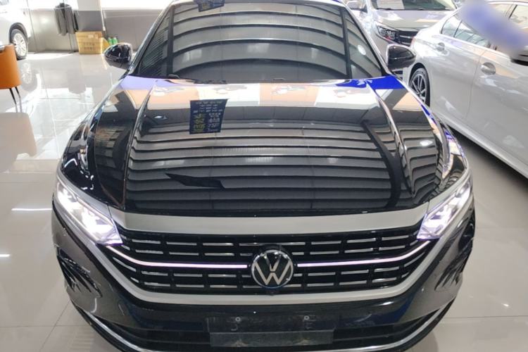Volkswagen Passat 2023 — 2