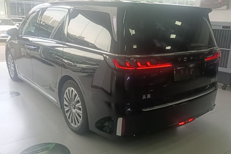 Voyah Dream 2022 — 4