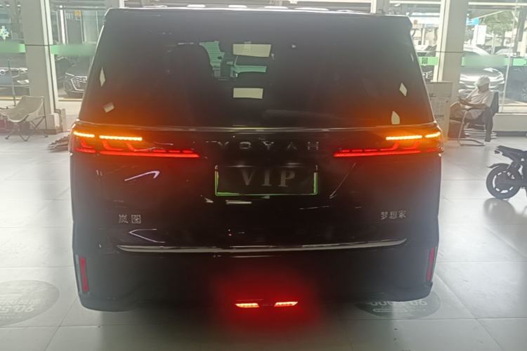 Voyah Dream 2022 — 5