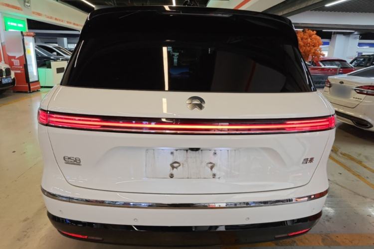 NIO ES8 2026 — 5