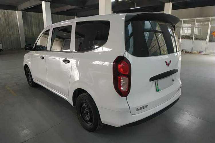 Wuling Hongguang 2025 — 4