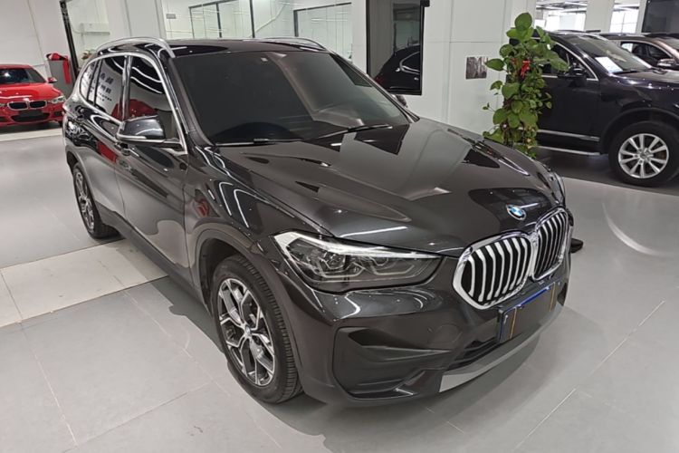 BMW X1 2021 — фото 3