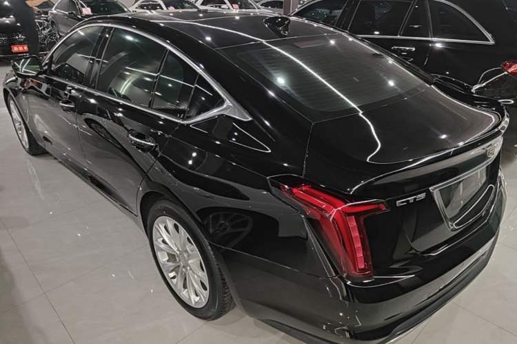 Cadillac CT5 2022 — фото 4