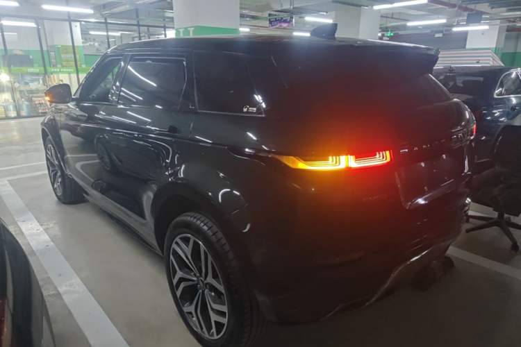 Land Rover Range Rover Evoque 2021 — фото 4