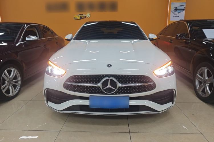Mercedes-Benz C 260 L 2024 — 2
