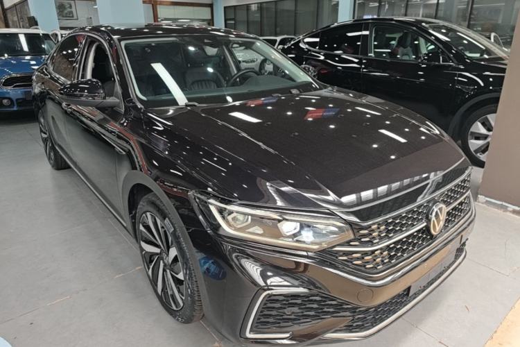 Volkswagen Passat 2022 — 3