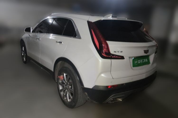 Cadillac XT4 2020 — фото 4