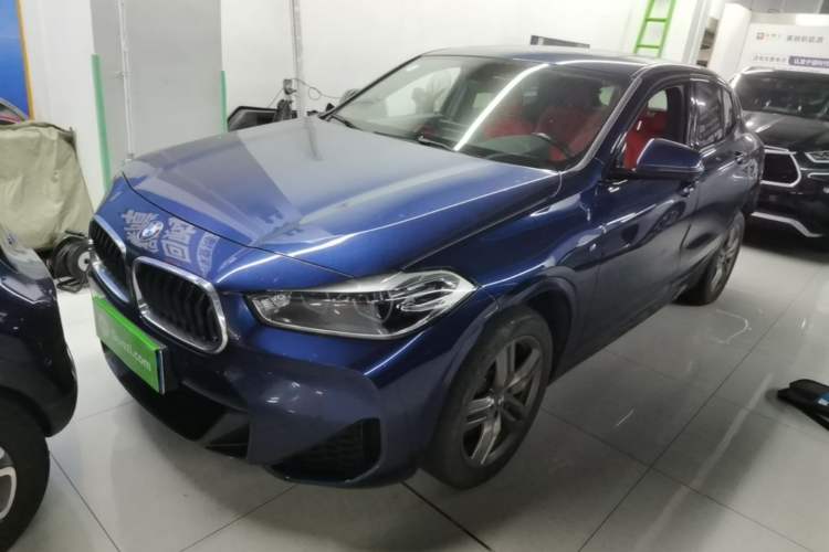 BMW X2 2021 — фото 1