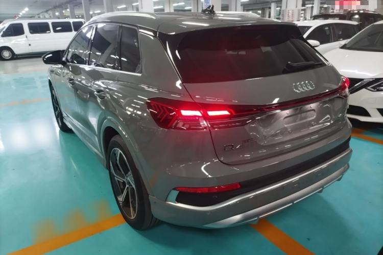 Audi Q4 e-tron 2022 — 4