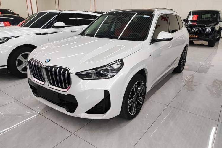BMW X1 2023 — фото 1