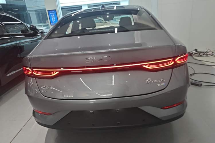 BYD Qin Plus 2025 — фото 5