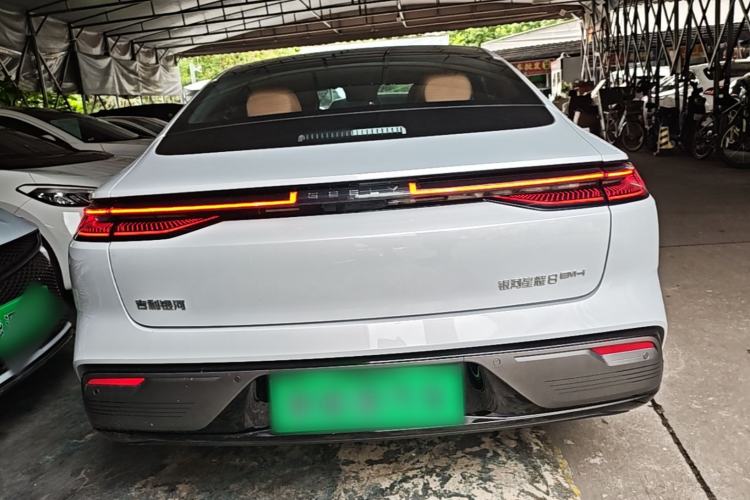 Geely Galaxy 8 2025 — 5