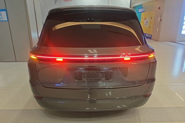 Li Auto L9 2022 — 5