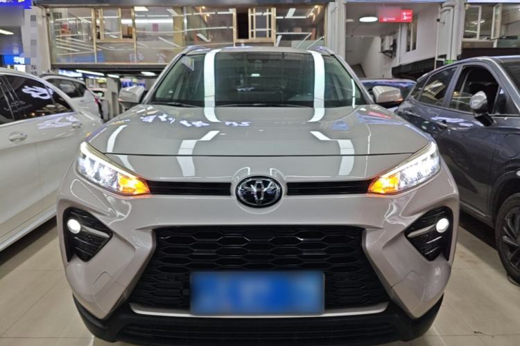 Toyota RAV4 2020 — фото 2
