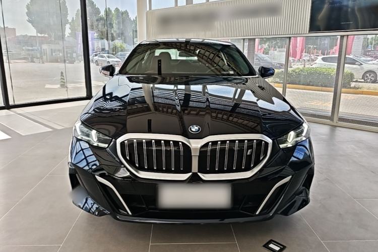 BMW i5 2024 — 2