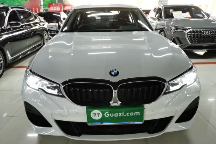BMW 325Li 2022 — 2
