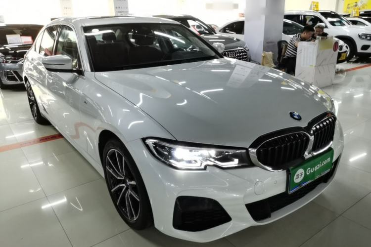 BMW 325Li 2022 — 3