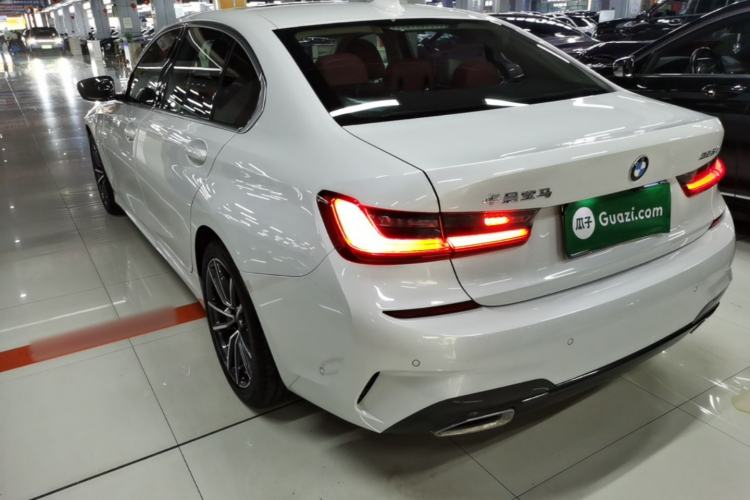 BMW 325Li 2022 — 4