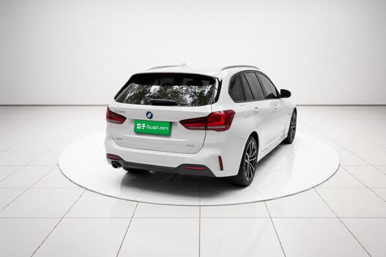 BMW X1 2021 — фото 5