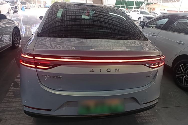 AION S Plus 2022 — 5
