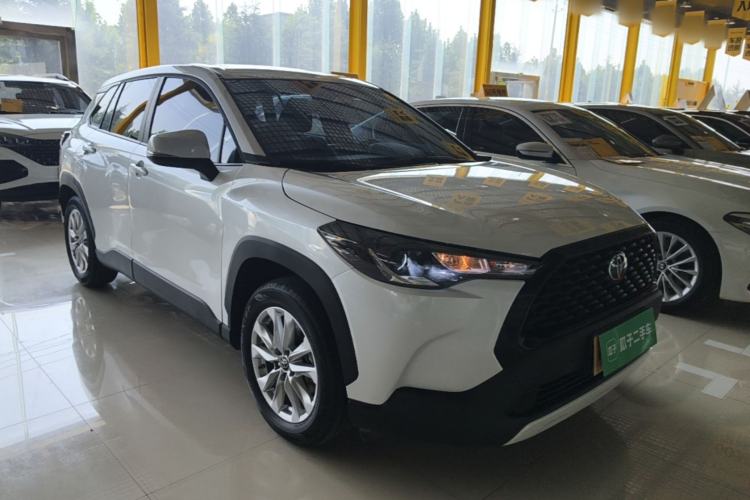 Toyota Corolla Cross 2023 — фото 3