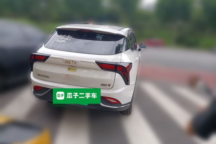 Neta V 2022 — 4