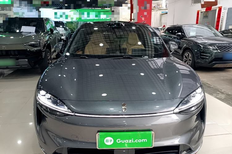 Luxeed Luxeed R7 2026 — 2