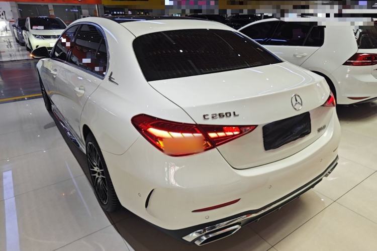 Mercedes-Benz C 260 L 2024 — 4