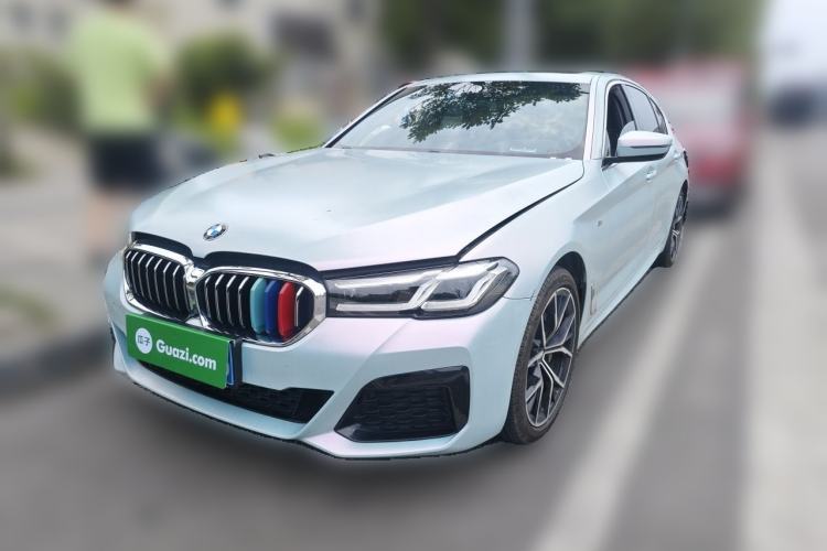 BMW 5 series 2022 — фото 1