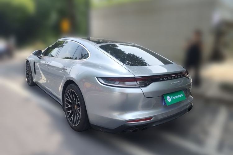 Porsche Panamera 2021 — 4